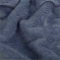 93243-Bambus-Fleece-Stoff-mit-Baumwolle-uni-blau-1-45m-Breite-IMG-2765.jpg Bambus Fleece Stoff mit Baumwolle in uni Blau. Detailansicht der weichen, saugfähigen und flauschigen Oberfläche, 1,45m breit - stilvoll drapiert