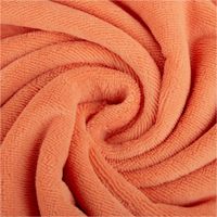93248-Bambus-Fleece-Stoff-mit-Baumwolle-uni-Koralle-1-45m-Breite-IMG-2735.jpg Bambus Fleece Stoff mit Baumwolle in uni Koralle. Detailansicht der weichen, saugfähigen und flauschigen Oberfläche, 1,45m breit - kunstvoll eingedreht in Falten