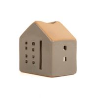 Windlicht Haus von Werner Voß in Hellgrau und Naturton, aus Keramik, 6x9x6 cm, mit Fensteröffnungen, schlichtes Hausdesign für Teelichter - von der Seite