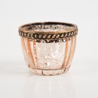 Stimmungsvolle Teelichter aus gerilltem Glas mit einem antik anmutenden Metallrand in den Farben Gold, Türkis, Grau und Rosé. Mit einer Größe von 4,5 x 6 cm zaubern diese Accessoires von Werner Voß glanzvolle Lichtakzente - nahaufnahme weiss