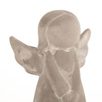 Grauer Engel aus Beton, 17 cm hoch, schlichte moderne Dekofigur mit ausgebreiteten Flügeln, minimalistisch gestaltet, ideal als zeitlose Wohn- und Gartendekoration - Detailaufnahme