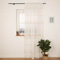 93323-Gardine-mit-Schlaufenband-Voile-Boucle-Streifen-Wollweiss-Natur-140x245cm-IMG-6722.jpg Gardine mit Schlaufenband Voile Bouclé-Streifen Wollweiß Natur 140x245cm - Vollansicht am Fenster