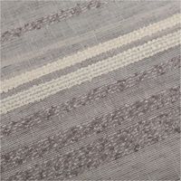 Gardinenstoff Voile in Grau mit dekorativen Bouclé-Streifen in Wollweiß; der transparente Stoff präsentiert ein dezentes Streifenmuster und ist 160 cm breit - Nahaufnahme