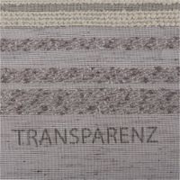 93340-Gardinenstoff-Voile-Boucle-Streifen-grau-wollweiss-160cm-Breite-IMG-3331.jpg Gardinenstoff Voile in Grau mit dekorativen Bouclé-Streifen in Wollweiß; der transparente Stoff präsentiert ein dezentes Streifenmuster und ist 160 cm breit - mit hervorgehobener Transparenz