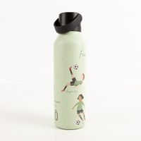93377-Trinkflasche-Marta-Munte-Football-mintgruen-von-Runbott-600ml-geschmacksneutral--BPA-frei-und-auslaufsicher-IMG-4653.jpg Die hochwertige Trinkflasche Marta Munté Football von Runbott in Mintgrün überzeugt durch ihre innovative EverTaste® Keramikbeschichtung. Mit 600 ml Fassungsvermögen ist sie geschmacksneutral, BPA-frei und absolut auslaufsicher - Detailaufnahme
