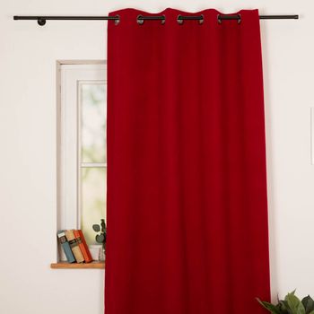 3-in-1 Thermovorhang Dim-Out Akustik mit Ösenaufhängung uni rot strukturiert 140x260cm besticht durch funktionales Design für gemütliche, warme und stilvolle Akzente an Ihren Fenstern in Ihrem Zuhause - Nahaufnahme am Fenster
