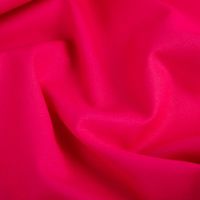 Einfarbiger Baumwollstoff in kräftigem Pink mit der typischen Webstruktur eines Canvas. Der Dekostoff ist 1,4 Meter breit und vielseitig einsetzbar. Ideal für robuste Heimtextilien oder Accessoires - stilvoll drapiert