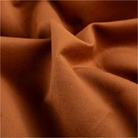 93425-Moebelstoff-Polsterstoff-Bezugstoff-Velour-Samtstoff-Samt-Le-Velvet-copper-1-40m-breit-IMG-4831.jpg Hochwertiger Möbelstoff Polsterstoff Bezugstoff Velour Samtstoff Samt Le Velvet in warmem Copper besticht durch seine edle Optik und weiche Oberfläche. Mit 1,40 m Breite ist er ideal für langlebige Bezüge - stilvoll drapiert