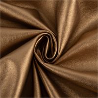 93489-Kunstleder-Lederimitat-Kreativleder-Polsterleder-Bekleidungsleder-mit-Viskose-kupfergold-metallic-1-4m-Breite-IMG-4017.jpg Hochwertiges Kunstleder in glänzendem Kupfergold-Metallic mit einer authentischen Lederstruktur. Das 1,40 m breite Material mit Viskose-Rückseite ist ideal für Taschen, Polsterarbeiten oder trendige Bekleidung geeignet - kunstvoll eingedreht in Falten