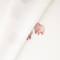 93595-Rippjersey-Rib-Jersey-Stoff-Baumwolle-Baeren-natur-braun-1-2m-Breite-IMG-4177.jpg Dieser weiche Rippjersey aus Baumwolle in Natur ist mit einem niedlichen Motiv kleiner Bären in Braun bedruckt. Der Stoff ist 1,2 m breit und ideal für dehnbare Kinderkleidung - mit Rueckseite