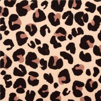 93596-French-Terry-Sommersweat-Leo-Digitaldruck-beige--braun-1-48m-Breite-IMG-4180.jpg Dieser hochwertige French Terry Sommersweat besticht durch einen modischen Leo-Digitaldruck in den klassischen Farben Beige und Braun. Der Stoff liegt 1,48 m breit und ist ideal für bequeme Bekleidungsprojekte - Nahaufnahme