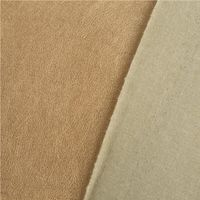 93603-Kunstleder-Lederimitat-Kreativleder-Polsterleder-Bekleidungsleder-mit-Viskose-Gold-Metallic-1-4m-Breite-IMG-4287.jpg Hochwertiges Kunstleder in glanzvollem Gold Metallic mit einer weichen Viskose-Rückseite für angenehmen Tragekomfort. Das 1,4 m breite Material eignet sich perfekt für modische Bekleidung, Accessoires oder Polsterprojekte - mit Rueckseite