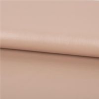 93604-Kunstleder-Lederimitat-Kreativleder-Polsterleder-Bekleidungsleder-mit-Viskose-Champagner-Metallic-1-4m-Breite-IMG-4270.jpg Hochwertiges Kunstleder in elegantem Champagner Metallic mit einer Rückseite aus Viskose für angenehmen Tragekomfort. Das 1,4 m breite Material eignet sich perfekt für modische Bekleidung, Accessoires oder Polsterarbeiten - ausgerollt und glatt liegend