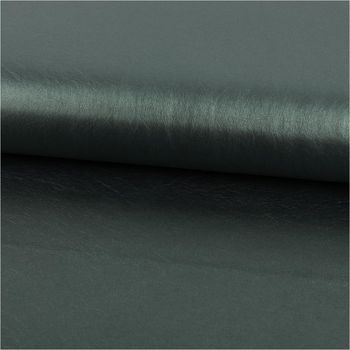 Hochwertiges Kunstleder in markantem Grün Metallic mit weicher Viskose-Rückseite für besten Tragekomfort. Das 1,4 m breite Material eignet sich perfekt für modische Bekleidung, kreative Accessoires oder Polsterprojekte - ausgerollt und glatt liegend