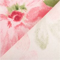 Beigefarbener Dekostoff "Mina" mit 1,40m Breite und prachtvollem Rosenmuster. Großflächige Blüten in Rosa- und Pinktönen mit grünen Blättern verleihen dem festen Material eine romantische, wohnliche Optik für dein Zuhause - mit Rueckseite