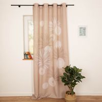 Vorhang Ösenvorhang Leinenstruktur Ornamente Palmenblätter natur weiß 140x260cm besticht durch tropisches Design für luftige, gemütliche und stilvolle Akzente an Ihren Fenstern in Ihrem Zuhause - Vollansicht am Fenster
