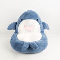 Der hochwertige Kinder-Sessel Sitzkissen Walfisch Moby Plüsch Cord kuschelweich blau 45x45x45cm besticht durch sein freundliches Design. Ideal für gemütliche Lesestunden oder als weiches Dekoelement im Kinderzimmer - Vollansicht