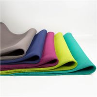 Hochwertiger Mesh Stoff 3D Wabenstruktur Martindale 30.000 aqua schwarz 150cm Stoffbreite besticht durch seine leuchtende, türkisblaue Textur und robuste technische Beschaffenheit - in Szene gesetzt