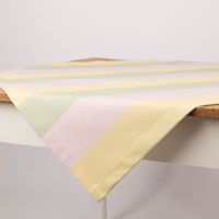 93716-Tischdecke-aus-Baumwolle-mit-Streifen-flieder-vanille-pistazie-von-SCHoeNER-LEBEN------handgenaeht-und-auf-Mass-IMG-6245.jpg Handgenähte Tischdecke aus Baumwolle mit Streifen in flieder, vanille und pistazie dekorativ über Tisch drapiert.