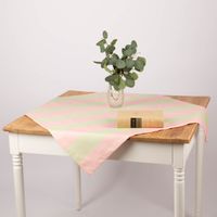 93720-Tischdecke-aus-Baumwolle-mit-Streifen-Pistazie-Rosa-von-SCHoeNER-LEBEN------handgenaeht-und-auf-Mass-IMG-6279.jpg Tischdecke aus Baumwolle mit Pistazie-Rosa Streifen von SCHÖNER LEBEN. dekorativ auf Tisch mit Vase arrangiert.