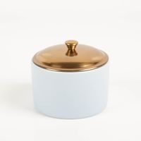 93769-Duftkerze-Sojakerze-Hygge-Blue-Teakwood-und-Jasmine-141g-im-Keramiktopf-mit-Metalldeckel-von-Paddywax-IMG-5644.jpg Paddywax Hygge Sojakerze Teakwood & Jasmine im hellblauen Keramiktopf mit Kupferdeckel