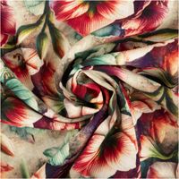 93846-Viskose-Stoff-mit-42--Leinenanteil-Alazela-Blumen-natur-rosa-tuerkis-gruen-1-43cm-Breite-IMG-7386.jpg Dieser hochwertige Viskose Stoff mit 42% Leinenanteil Alazela Blumen natur rosa türkis grün 1,43cm Breite besticht durch sein romantisches Muster mit großen, detailreichen Amaryllisblüten auf beigem Grund - kunstvoll eingedreht in Falten