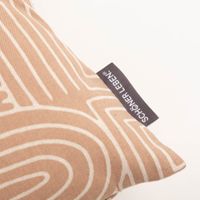 Kissenhülle Baumwolle Curve Maze Line braun natur in versch. Größen von SCHÖNER LEBEN, mit beigem geometrischem Muster und Te