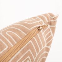 Kissenhülle Baumwolle Curve Maze Line braun natur in versch. Größen von SCHÖNER LEBEN. Kissenhülle Baumwolle Curve Maze Line braun natur in versch. Größen von SCHÖNER LEBEN, Beige Kissenbezug mit geometrischem Mu