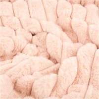 93922-Kunstfell-Breitcord-einfarbig-rosa-1-55m-Stoffbreite-IMG-8204.jpg Der hochwertige Kunstfell Breitcord einfarbig rosa 1,55m Stoffbreite besticht durch seine extrem weiche Haptik und die markante Streifenoptik für luxuriöse, gemütliche und individuelle Nähprojekte - stilvoll drapiert