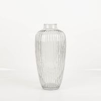 Die hochwertige Vase aus Glas gerillt grau 16x36cm von Werner Voss besticht durch ihre elegante Struktur für zeitlose, edle und stilvolle Akzente in Ihrem Zuhause - Vollansicht