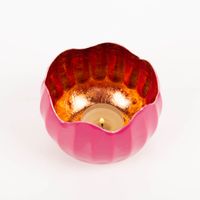 93951-Windlicht-Holi-Neon-Pink-Kupfer-aus-Metall-10x8cm-von-Werner-Voss-IMG-7951.jpg Windlicht Holi Neon-Pink Kupfer aus Metall 10x8cm von Werner Voss besticht durch lebendiges Design für farbenfrohe, gemütliche und stilvolle Akzente in Ihrem Zuhause - mit Kerze