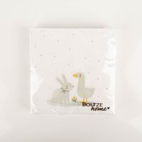 Bezaubernde Servietten im 20er-Set mit niedlichem Hasen- und Gänsemotiv von Boltze. Das kindgerechte Design auf weißem Grund ist die perfekte Wahl für eine stimmungsvolle Oster-Tischdeko oder ein gemütliches Frühstück mit der ganzen Familie - Vollansicht