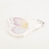 94079-Servietten-Schmetterling-violett-12-Stk-3-lagig-16-x15-cm-FSC-Papier-von-Boltze-IMG-9066.jpg Einzigartige Servietten in Schmetterlingsform von Boltze im 12er-Set. Das zarte Aquarell-Design in Violett und Gelb macht diese formgestanzten Servietten zu einem ganz besonderen Blickfang auf deiner Frühlings- oder Sommertafel - distanziert praesentiert