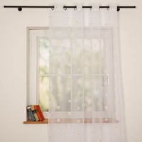 94109-Vorhang-oesenvorhang-transparent-Bluetenstickerei-weiss-gelb-140x260cm-IMG-0756.jpg Transparenter weißer Ösenvorhang mit gelber Blütenstickerei in 140x260 cm. Er verleiht Räumen eine luftige Leichtigkeit und lässt sich dank der Metallösen schnell und einfach an jeder Gardinenstange dekorieren - Nahaufnahme am Fenster