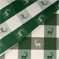 94191-Jacquard-Stoff-Dekostoff-Karos-Hirsche-gruen-weiss-140cm-Breite-IMG-0539.jpg Dieser hochwertige Jacquard-Dekostoff mit klassischem Karomuster und eingewebten Hirschen in Grün und Weiß besticht durch seine feste, strukturierte Haptik bei 1,40 m Breite und ist die ideale Wahl für rustikale Landhaus-Dekorationen, Kissenhüllen oder sti