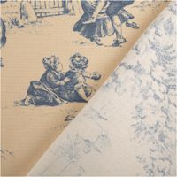 94214-Dekostoff-Baumwollstoff-Toile-de-Jouy-Festin-Halbpanama-natur-blau-1-4m-Breite--IMG-0556.jpg Dieser hochwertige Halbpanama-Dekostoff mit klassischem „Toile de Jouy“-Motiv in Natur und Blau besticht durch seine feste, griffige Haptik bei 1,40 m Breite und ist die ideale Wahl für stilvolle Landhaus-Dekorationen, hochwertige Vorhänge oder strapazierf