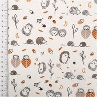 94227-Baumwollstoff-Igel-weiss-schwarz-1-40m-Breite-IMG-0524.jpg Hochwertiger Baumwollstoff mit niedlichem Igel-Motiv in klassischem Weiß und Schwarz sowie herbstlichen Akzenten besticht durch seine weiche, hautfreundliche Qualität bei 1,40 m Breite und ist die ideale Wahl für liebevolle Kinderprojekte, Accessoires oder