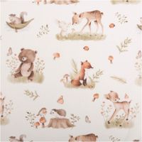 Hochwertiger Baumwollstoff mit niedlichen Waldtier-Kindern wie Bär, Fuchs und Reh in sanftem Weiß und Braun besticht durch seine weiche, hautfreundliche Qualität bei 1,40 m Breite und ist die ideale Wahl für liebevolle Baby-Ausstattung, Kinderzimmer-Deko o