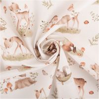 94231-Baumwollstoff-Babystoff-Tierkinder-weiss-braun-1-40m-Breite-IMG-0532.jpg Hochwertiger Baumwollstoff mit niedlichen Waldtier-Kindern wie Bär, Fuchs und Reh in sanftem Weiß und Braun besticht durch seine weiche, hautfreundliche Qualität bei 1,40 m Breite und ist die ideale Wahl für liebevolle Baby-Ausstattung, Kinderzimmer-Deko o