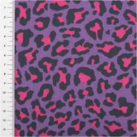 94264-Baumwollstoff-Popeline-Stoff-Leo-lila-pink-1-45m-Breite-IMG-0168-2.jpg Hochwertiger Popeline-Stoff aus reiner Baumwolle mit einem auffälligen Leopardenmuster in kräftigem Lila und Pink. Das fein gewebte Material bei einer Breite von 1,45 m ist besonders strapazierfähig und eignet sich hervorragend für modische Blusen, Kleider