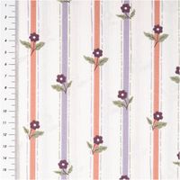 94293-Baumwollstoff-Popeline-Stoff-Streifen-Blumen-wollweiss-lila-rot-1-45m-Breite-IMG-1332.jpg Dieser hochwertige Baumwollpopeline in Wollweiß präsentiert ein zeitloses Design aus vertikalen Streifen in Lila und Rot, kombiniert mit kleinen violetten Blüten, ideal für klassische Bekleidung und Dekorationen bei 145 cm Breite - mit Massband