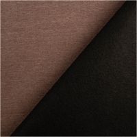 Dieser hochwertige Polsterstoff Megan aus Mikrofaser zeigt eine feine, gleichmäßige Struktur in modernem Taupe. Mit einer Breite von 1,40 Metern ist das strapazierfähige Material ideal für langlebige Möbelbezüge und elegante Dekorationen geeignet - mit Rue