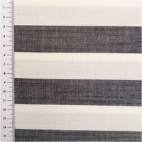 94306-Viskose-Stoff-Streifen-3-8cm-garngefaerbt-marineblau-ecru-1-45m-Breite-IMG-1089.jpg Garngefärbter Viskosestoff mit breiten, gleichmäßigen Streifen in Marineblau und Ecru, leicht melierter Gewebestruktur sichtbar, 3,8 cm Streifenbreite, 1,45 m breit - mit Massband