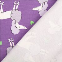 94336-Jersey-Stoff-Baumwolljersey-Pudel-mit-Glitzer-lila-1-48-m-Breite-IMG-0941.jpg Lila Baumwolljersey mit Allover-Print eleganter weißer Pudel in verschiedenen Posen, Glitzerdetails auf den Fell-Pompons sowie neongrünen Herzen und Schleifen, 1,48 m breit - mit Rueckseite