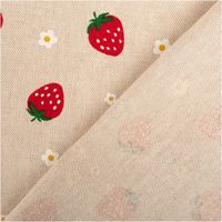 94343-Dekostoff-Leinenlook-Strawberries-Erdbeeren-Blumen-natur-rot-140-cm-breit-IMG-1206.jpg Naturfarbener Dekostoff in Leinenoptik mit fröhlichem Erdbeer- und Blumenmuster in Rot und Grün, ideal für sommerliche Heimtextilien, 140 cm breit und strapazierfähig - mit Rueckseite