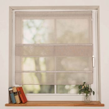 Magnetrollo Raffrollo taupe-grau mit 4 Magnetstäben und lichtdurchlässiger Leinenstruktur am Fenster
