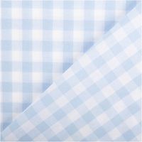 Garngefärbter Baumwoll-Popeline mit klassischen Vichy-Karos in Hellblau/Weiß. Die 1,44 m breite Meterware ist hochwertig und ideal für zeitlose Blusen, Hemden oder maritime Landhaus-Deko geeignet - mit Rueckseite