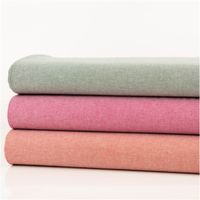 94412-Baumwollstoff-Popeline-Yarn-Dyed-garngefaerbt-einfarbig-beere-meliert-1-44m-Breite-IMG-2189.jpg Hochwertiger, garngefärbter Baumwoll-Popeline präsentiert sich in einer eleganten, beerefarbenen Melierung. Die feine Webstruktur des 1,44 Meter breiten Stoffes zeigt ein harmonisches Farbspiel, das durch die verschiedenen Nuancen eine lebendige und modern