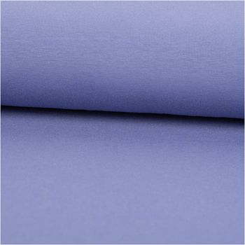Weicher Bio-Baumwolljersey in Lavendel überzeugt durch seine elastische Qualität und hohe Hautfreundlichkeit. Der 1,50 Meter breite Stoff eignet sich ideal für bequeme Bekleidung und sorgt für langlebigen Tragekomfort bei jedem Nähprojekt - ausgerollt und