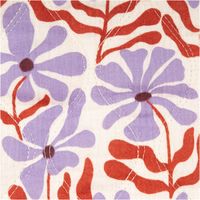 94460-Steppstoff-Musselin-Stoff-Blumen-Retro-natur-rot-lila-1-30m-Breite-IMG-1707.jpg Wattierter Musselin-Steppstoff mit Retro-Blumen in Natur, Rot und Lila. Das 1,30m breite Doubleface-Material mit dekorativer Rautensteppung eignet sich perfekt für individuelle Jacken, Westen oder gemütliche Wohnaccessoires - Nahaufnahme